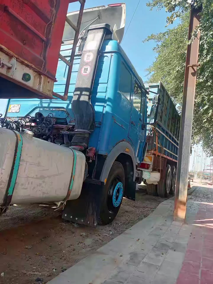 السلام عليكم راس و عربانه البيع  موديل 86 كير160 مكينه35 شاصي مكفول  مكان النجف سعرخاص*********** شاصي عمل 16
