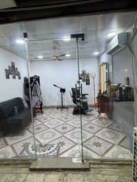 بيع محل كامل او تريد غراض خل يراسلني ويدلل 07776224931