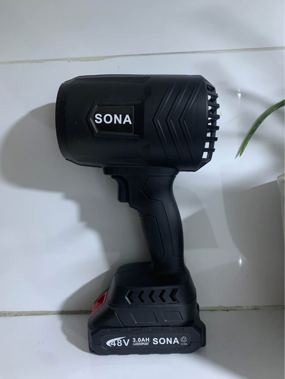 بلور هواء سعر 12 الف موجەفەی هەوا ١٢ الف *********** أربيل, العراق
