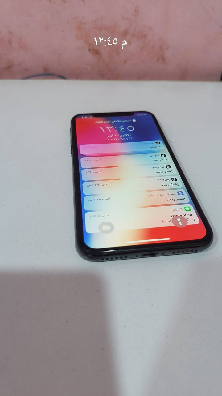 سلام عليكم ايفون Xذاكره 257 بطاريه 93  شرق اوسط جهاز مكفول.  استعمال شخصي من ذاك الوكت الهسه مجرد مخلي بي الشريحه والواتساب  جهاز كلش نضيف بدون خلل.  بيع فقط بدون ملحقات السعر 135 وبي مجال بسيط مكاني البصره مطيحه ***********
