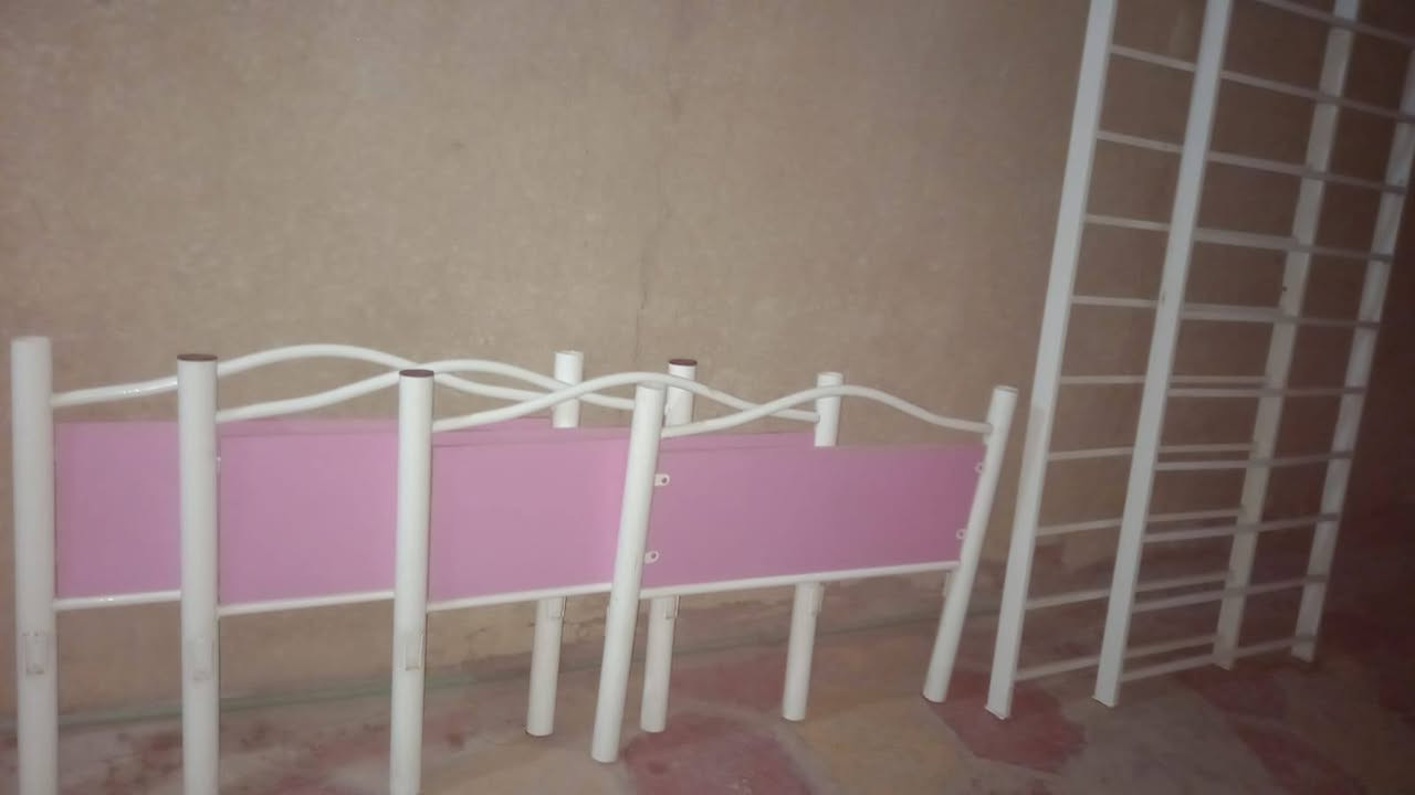 أغراض للبيع كلمن وسعرة استفسار عالخاص مكان المشتل


**إذا كنت صاحب هذا الإعلان وتريد حذفه لأي سبب، رجاءا أرسل رسالة إلى الدعم الفني**