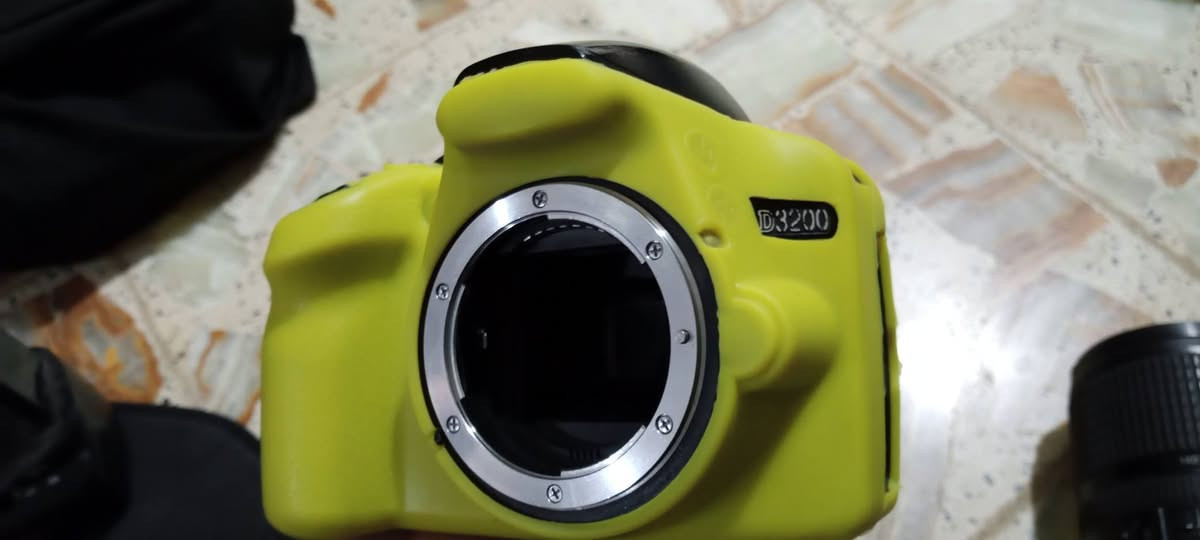 كامره نيكون 3200
عدسه 18_140
كرب 
حزام 
جنطه 
بطاريه 
رام 16
شاحنه الاصليه
كيبل نقل صور
جلاتين 
السعر خاص


**إذا كنت صاحب هذا الإعلان وتريد حذفه لأي سبب، رجاءا أرسل رسالة إلى الدعم الفني**