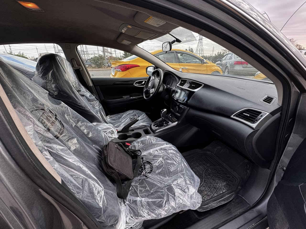 نيسان  سنترا بغداد 2018  Nissan Sentra فئة SV وارد امريكي اللون فيلي
ضررها خشم الجاملغ الايسر بدون دواخل شرط صور الحادث والسونار مرفقة بالمنشور 

المحرك + الكير + التبريد والتدفئة شرط الكفالة
نظافة حدادية الصدر 90 %
مواصفات:

بصمه تشغيل + بصمه أبواب + بصمه جنطه 
ثلاث انظمة للقيادة Eco + sport +عادي 
مكينة 1800 كبير اقتصادي
مانع انزلاق
شاشه +كاميرا بلادية
شاشة اعطال
تحكمات سترين جهتين
رادار 
مثبت سرعة
حجر بيئه
ويل كب حجم 16
تبريد بيانو
سستم صوت bose
إدامة كاملة للسيارة والمكينة وغرفة الاحتراق
عداد المسافة ١٣٠ 

السعر ١٠٧ وبيها مجال 

العنوان: بوابة بغداد - ديالى   

رقم الهاتف: *********** 
متوفر واتساب
