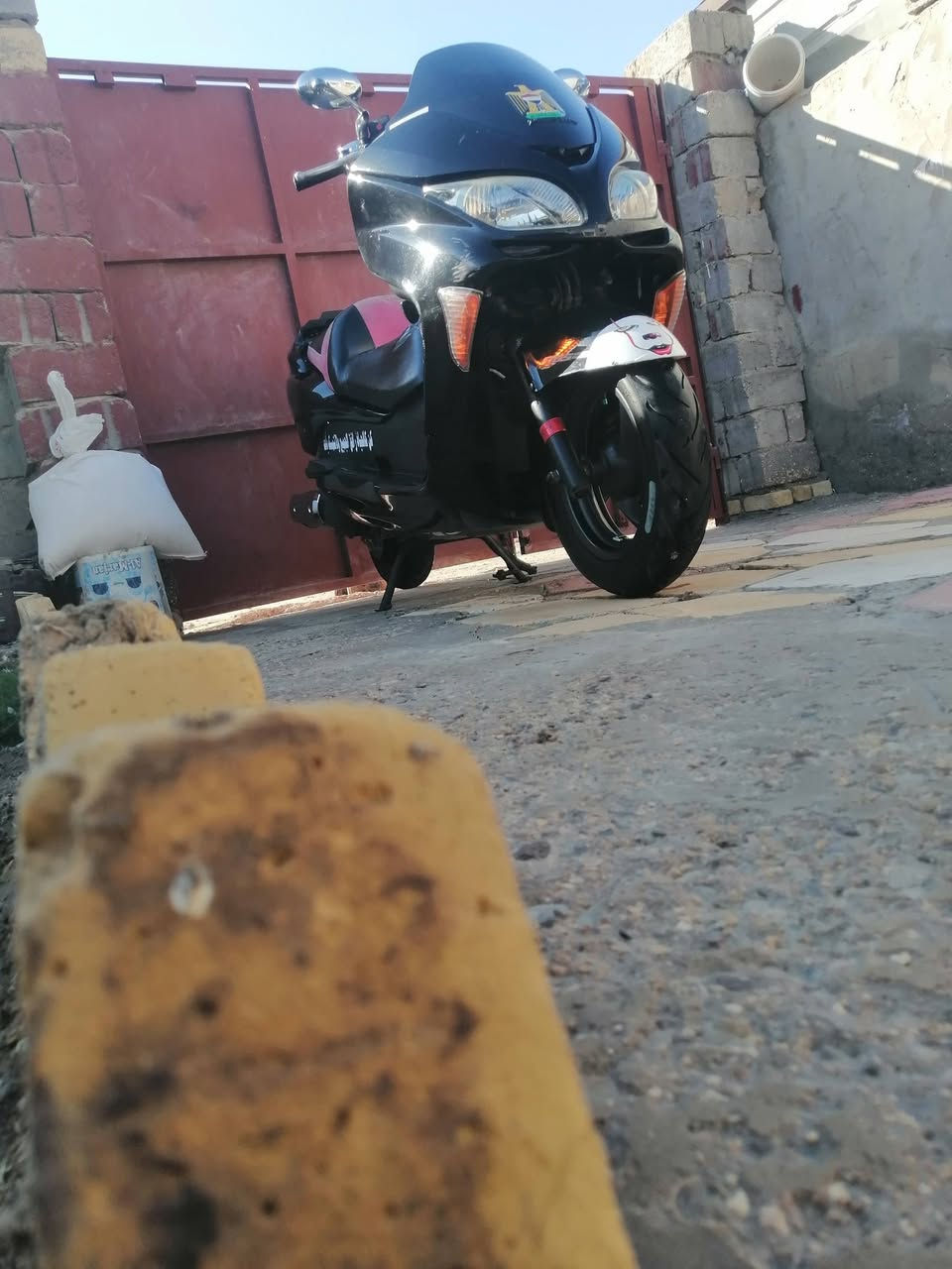 السلام عليكم ورده للبيع 0 9 سعر خاص رقم الهاتف ***********
