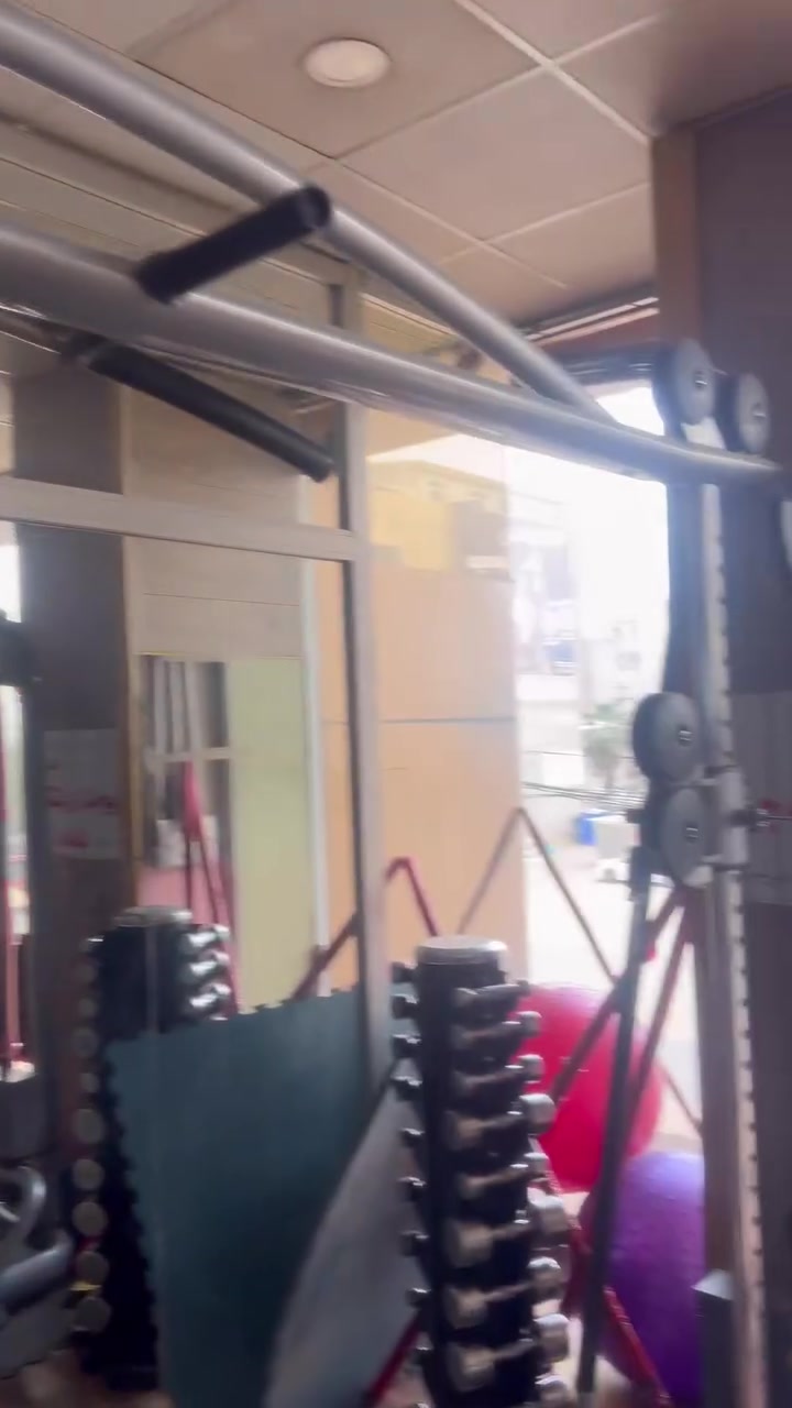 لدينا مجموعة من الاجهزة رياضية لكمال اجسام، كل اجهزة جديدة و متطورة، اكثرية اجهزة مشترى من قبل سنه، و قسم من اجهزة تكنوجيم، للبيع بسعر مناسب ***********
