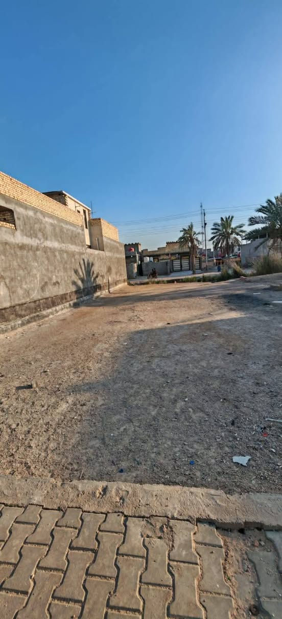 🔴 قطعة أرض للبيع ***********
📍الموقع: أبو الخصيب – أبو الجوزي (طريق الثاني من  عويسيان) منطقه جداا هدوءا 
▫️المساحة: 312 متر▫️الواجهة: 12 متر▫️النزال: 26 متر▫️الطابو: صرف زراعي عراقي▫️الشوارع: مقرنص مع مجاري
💰السعر: 115مليون دينار وبيه مجال للشراي البصرة, العراق
