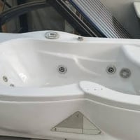 جاكوزيات • جديد • مستعمل