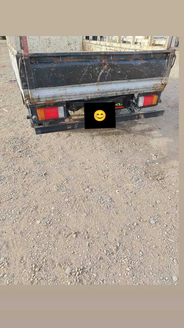 كيا للبيع موديل ١٩٩٣ تفاصيلها هذا رقمي***********
