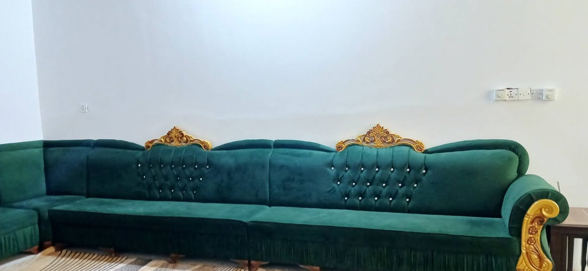 تخم للبيع مستعجل القياس 16متر السعر القديم مليونين
السعر للبيع مليون و200وبي مجاال هم.


**إذا كنت صاحب هذا الإعلان وتريد حذفه لأي سبب، رجاءا أرسل رسالة إلى الدعم الفني**