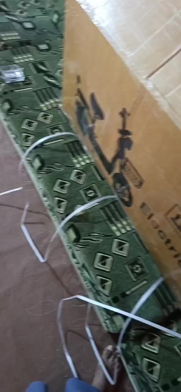 سلام عليكم شباب دراجه شحن للبيع بعدهي بل كارتون مفصخه 550مكاني بغداد ابو غريب
للتواصل 
***********
***********
