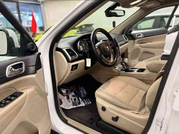 سلا عليكم جيب لاريدو 2018خليجيه لون ابيض رقم اربيل ماشيه56الف سياره جديده ومكفوله من كلشي وصور گبالكم وابيعلك شرط الفحص سياره جديده مكاني ميسان قضاء الميمونه للاستفسار اكثر اتصل***********
