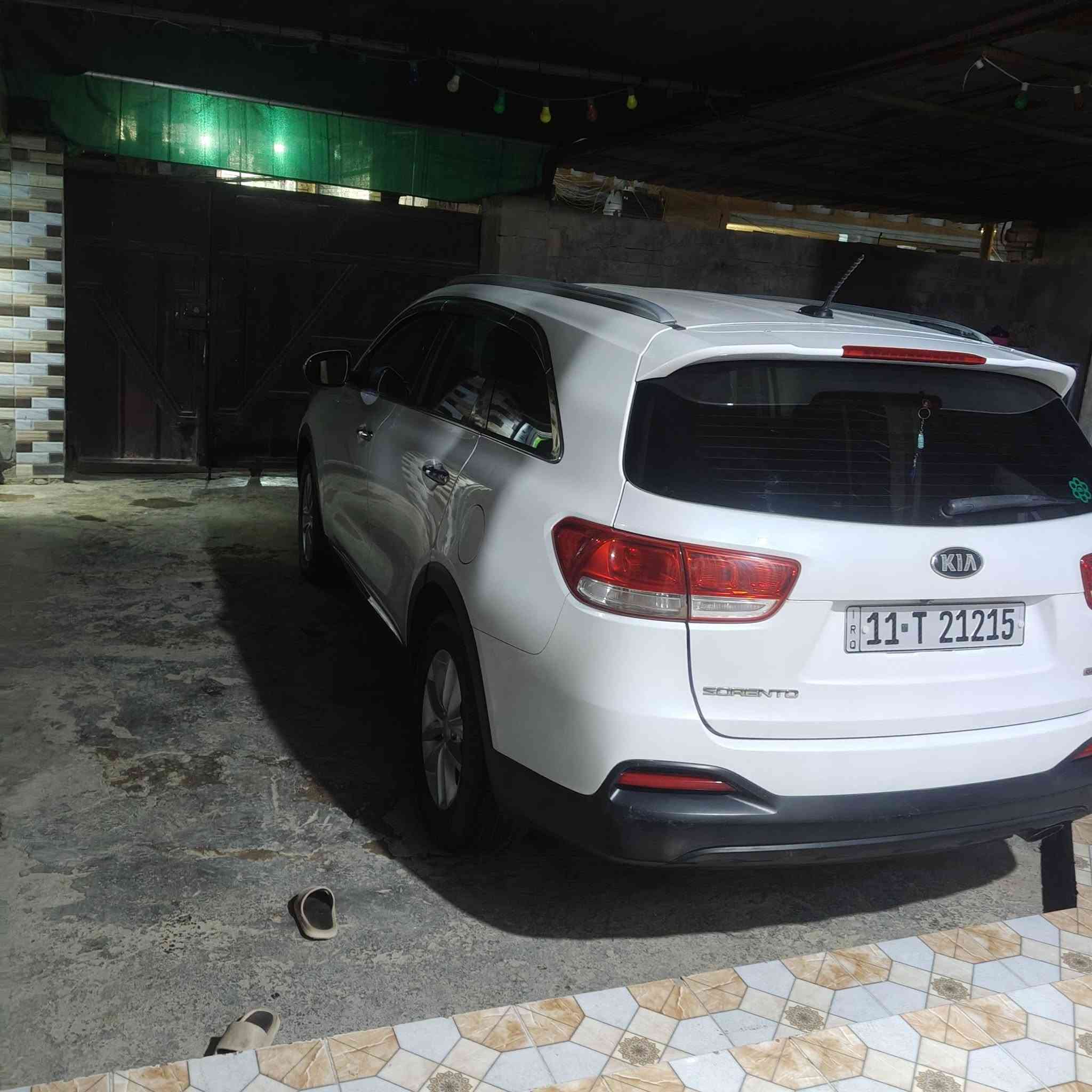 اللهم صلي على محمد وآل محمد سورنتو  2016 مكينه جيتي اي 2400 كفاله عامه وارد امريكي بسمي ضرر الجاملغ اليمن ومصلح نفسه السونار موجود سياره جديده بمعنه الكلمه مكاني بغداد بسمايه السعر 175 هاذه رقمي ***********
