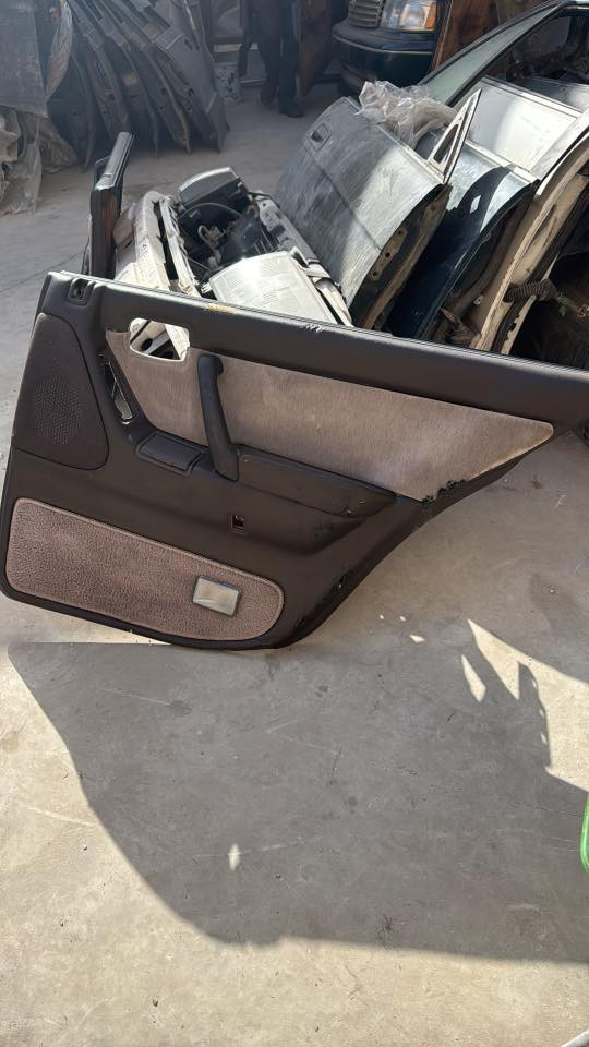 بطه ارنب هارتوب سيدان كرسته نفخ مارك نفخ راس لثور العنوان بغداد الطالبيه بل فلكه مال 83موجود توصيل كافات المحفظات الرقم الهاتف ***********
