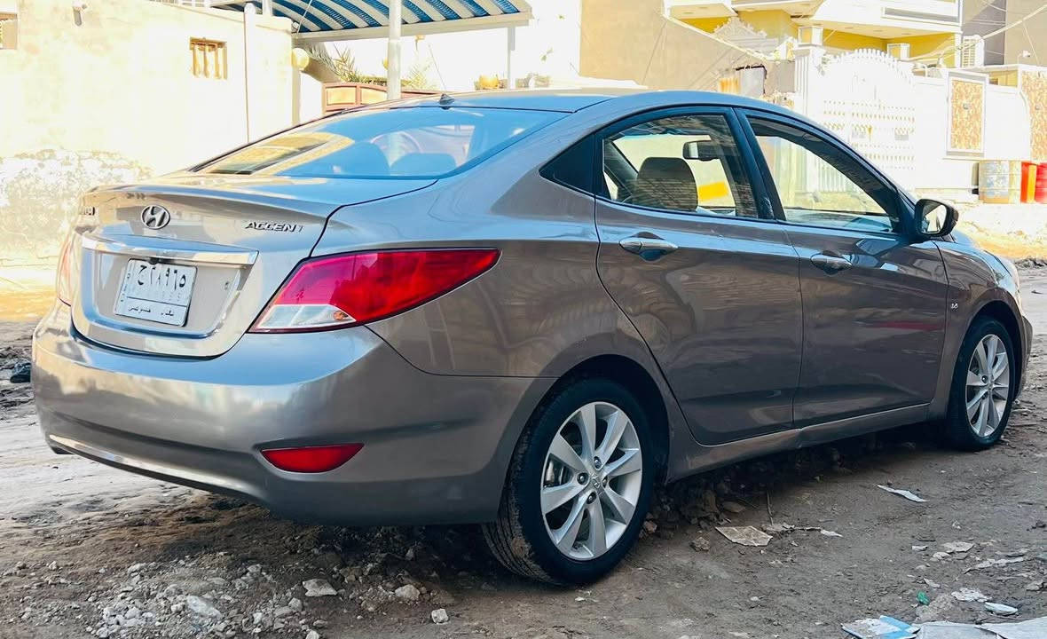 سلام عليكم اكسنت خليجي قادسية  2011سنوية مجدده
مكينة 1600 مكينة وكير على فحص 
سيارة جديد وعلى فحص مكفوله من ضربة وتبديل 
المكان ديوانية السعر 80 
استفسار: *********** ديوانية, القادسية
