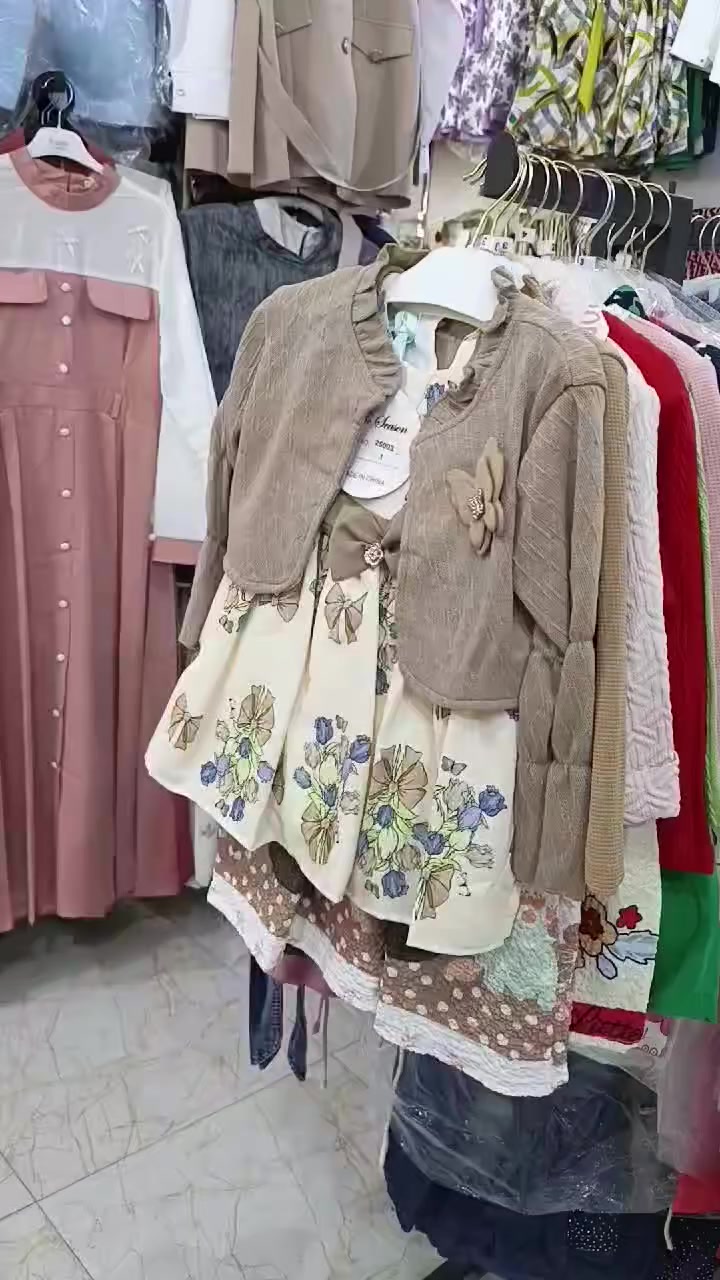 #ياالله لحكي وتعالي يفوتج العرض بلاشش بلاشش بلاشش العنوان نجف حي الميلاد شارع السوك 
الكندي للالبسة النسائية والاطفال 
tiktok.com/@apeel.alkndee


**إذا كنت صاحب هذا الإعلان وتريد حذفه لأي سبب، رجاءا أرسل رسالة إلى الدعم الفني**