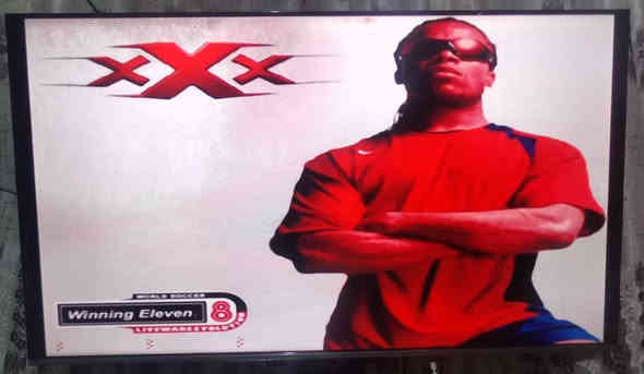 بلي2 محولة خارجية للبيع شرط الشغل ونظافة 90% مع كامل ملحقات جوستك عدد 2 + فلاش عدد 2 + ميموري + وايرات التشغيل ب45 الف عنواني ميسان ابو رمانه *********** عمارة
