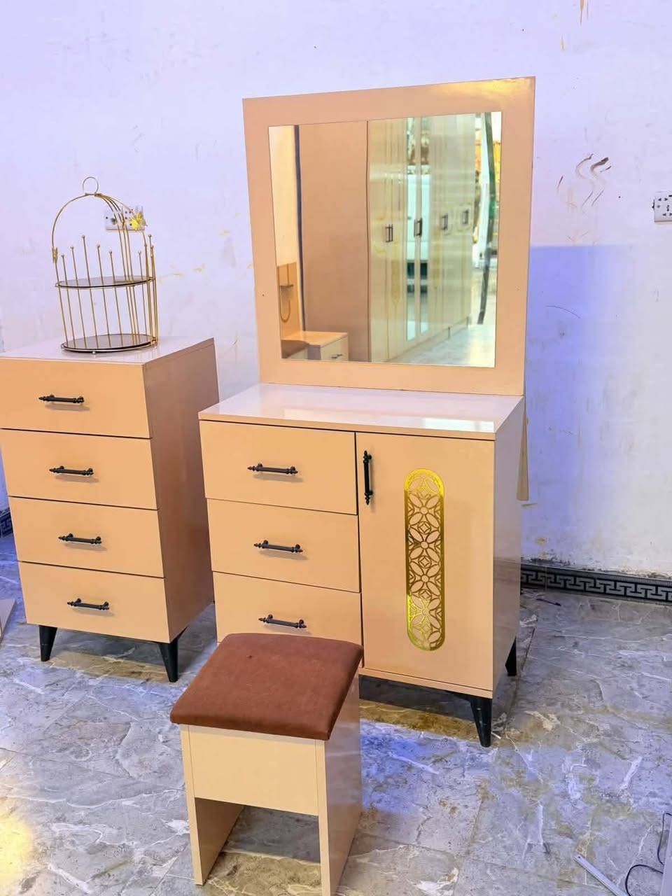 غرفة🇹🇷تركي  نضام حديث  10 قطع صبغ حراري ✨
ابواب 🚪🚪  برغي وجوي حديد كنتور منفصل
سرير مخزن جك 
شازلون مخزن  
نضافة 90٪💯
السعر 850
شد ونقل داخل بغداد مجاني محافظات بكروة 🚛


**إذا كنت صاحب هذا الإعلان وتريد حذفه لأي سبب، رجاءا أرسل رسالة إلى الدعم الفني**