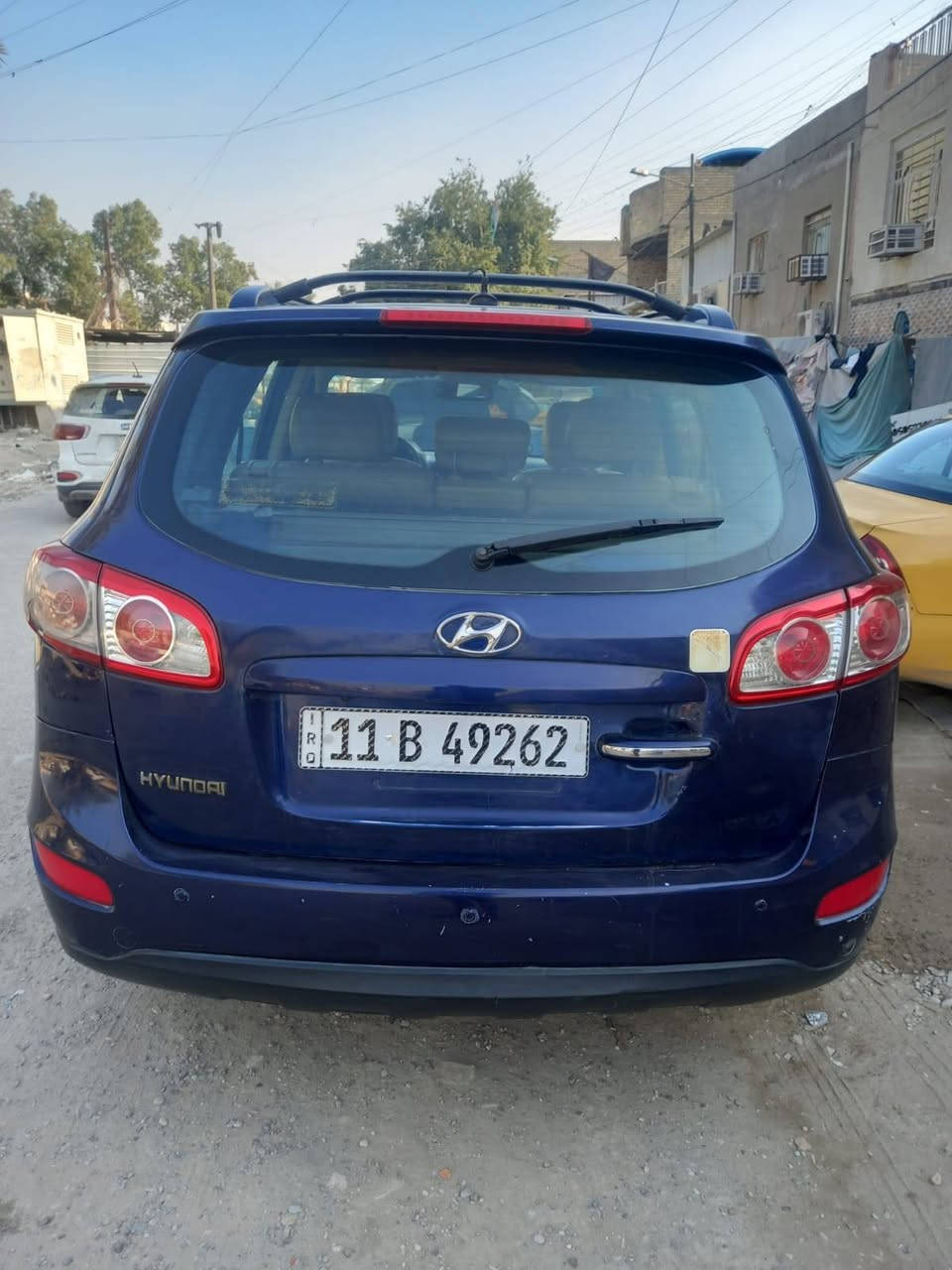 السلام عليكم عندي سنتافيا الموديل 2010 وارد أمريكي حادث  جاملغ لخلفي فقط محرك 3500  5 راكب بسمي تبريد ثلج تخم تاير صدر جديد سياره جاهزا وكل نقص مابيه بسمه فتحه سياره استخدام شخصي تراي ممتاز السعر  135 وبيه مجال العنوان بغداد الاستفسار ***********
