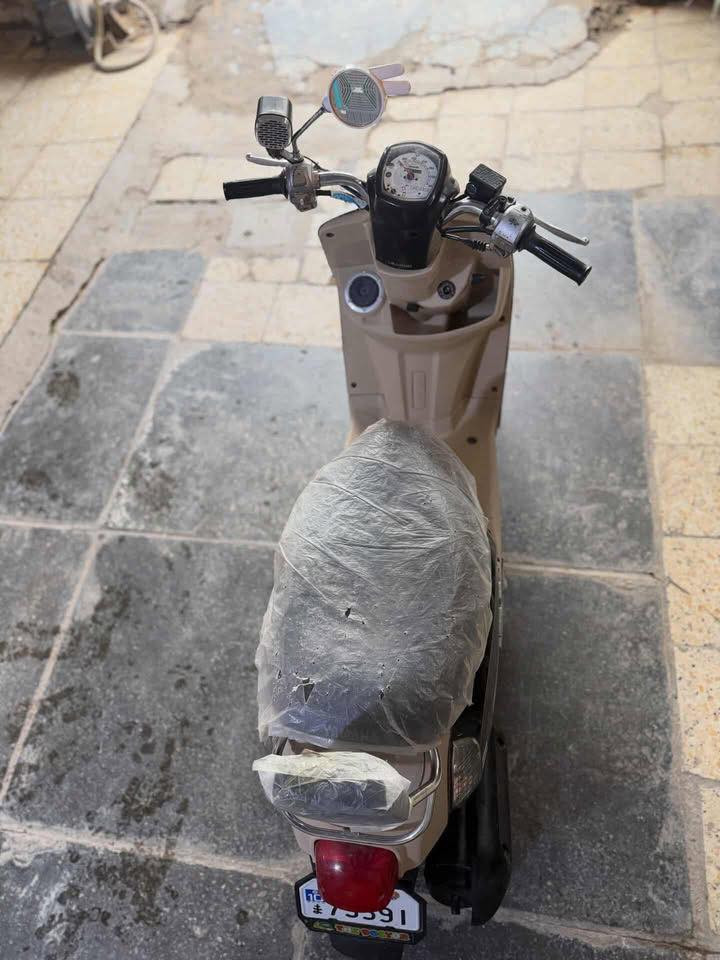 ماكس بوليس للبيع دراجه نظيفه رمبه ختم واحد مكينه خرسه مال بيت ما اطلع بيهه عدي تكتك وعايفه شراي يجي واتساب رقم الهاتف ‭٠٧٧٥ ٠٣٨ ٤٢٢٣‬ مكاني بغداد الحريه
