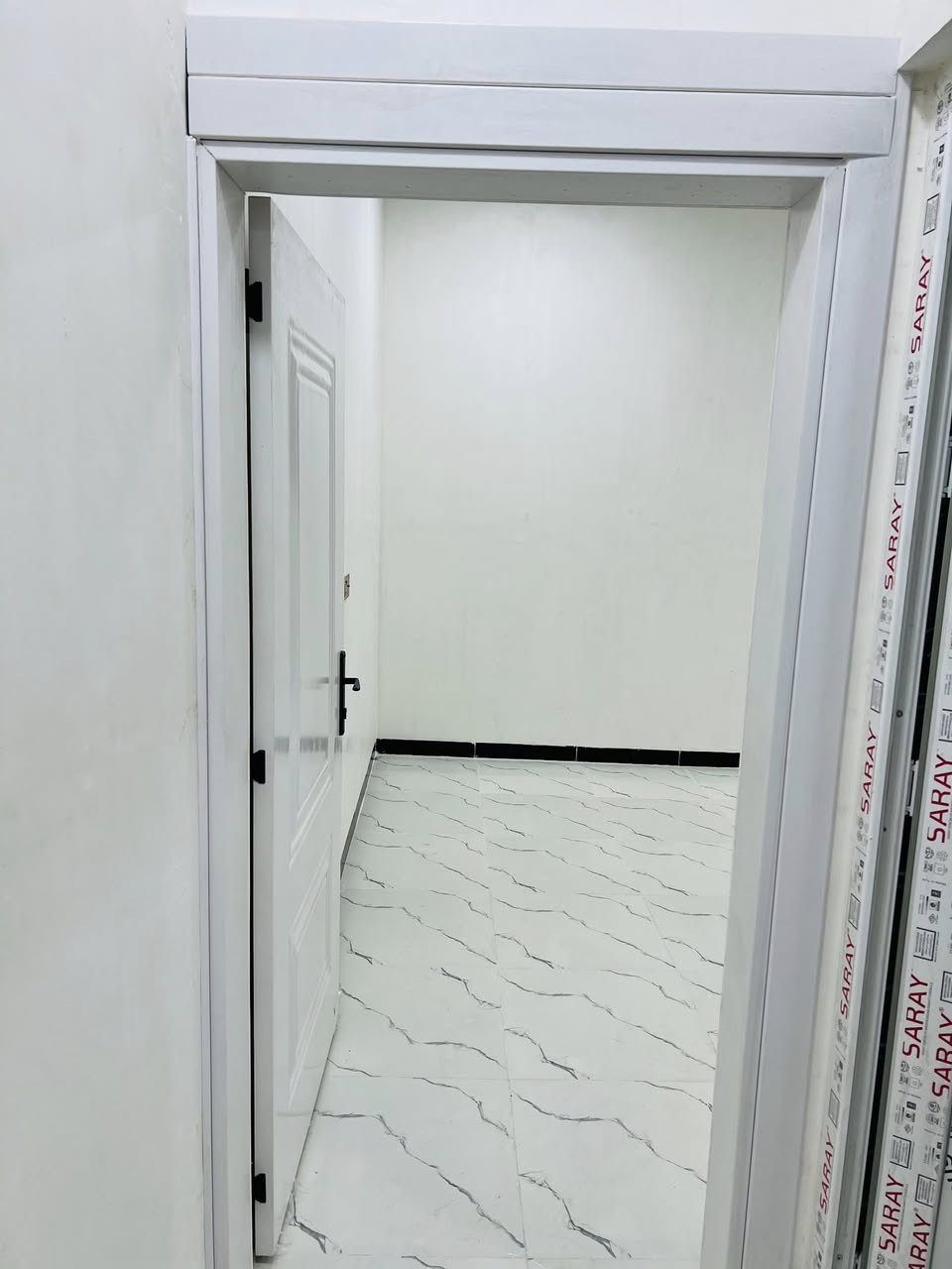 بيت للبيع  حي بدر 100 م  ( اعتذر عن القسط!!! )

خلف مدرسه الشهيد كاضم 
السعر  ( 36 ) بناء حديث صفر غير مسكون فول سيراميك واجه ع الشمس واجه فلين تركي اناره داخليه ابواب تركي شارع تبليط قريب من البيت مي كهرباء ضمانات كامله يتكون من غرفه نوم هول  واستقبال صحيات داخليه وخارجيه 

 ***********

***********
