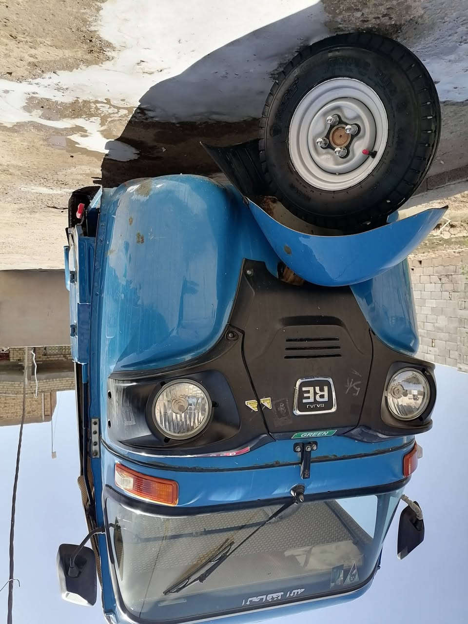 سلام عليكم تكتك موديل 21 شهر 8 اوراق مو رقم المكينه بس ولفات بيه مسويهن لا تنقيص ولا تبخير تكتك صافيه ولباقي كفاله بيه طكه بل الغد كد شبر مسويه بارد قطره صبغ مابيه ولدوس بيهن خياس ما مسويهن السعر 8 قفل بدون عمله تكتك خير من الله تجي وتشوف بعينك وكيله شاكر ابو المجر الهاتف ***********  بي واتساب
