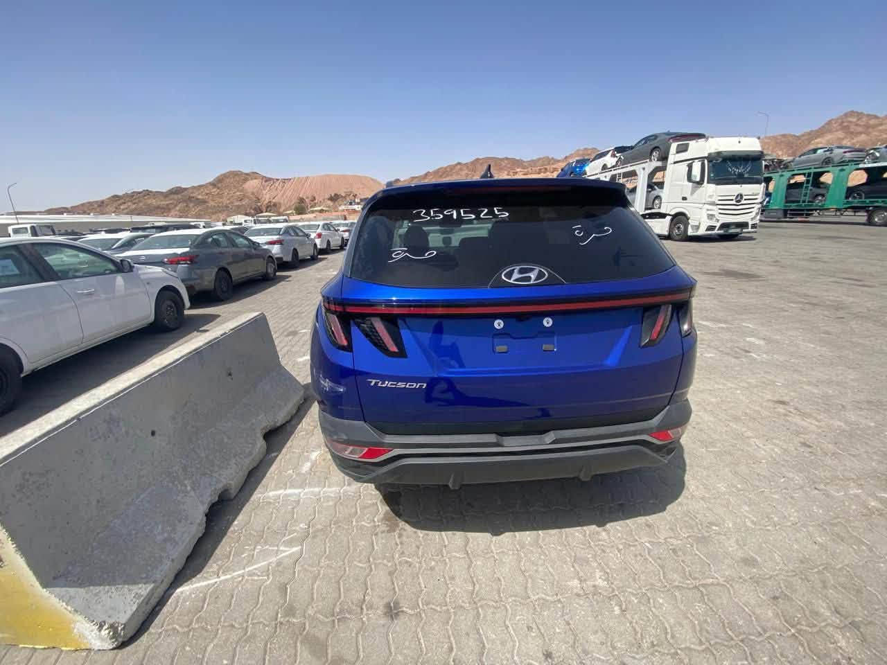 توسان بانزين موديل2024  فوووول مواصفات سيارة فتحة
.ماشية ٩ الف ميل يعني زيرو السيارة 

‎.لون ازرق غير محدد

‎..داخل جلد اسود

‎سيارة فقط إيرباك الدركه وراجع ستم ابلادي تبديل جاملغ ايمن حته جاي وياه من امريكا 

فول الفول مواصفات

1- بصمة تشغيل 

‎2- بصمة أبواب لمس دخول ذكي 

‎3- فتحة سقف السيارة 

‎4- صندوق كهرباء شفط 

‎5-كامرة خلفيه 

‎6-  شاشة دجيتل 3 أشكال للقيادة

‎7- تبريد قطعتين

‎8- وتدفئة بالكشنات

‎9- رادرات وسياقة ذاتية 

‎10- كشن  السائق كهرباء 

‎11- أضواء محيطية 

‎12-  شحن وايرليس

‎13- مرايات تعتيم ذاتي 

‎14- أبل كار بلي 

‎15- أندرويد أوتو 

‎16-تشغيل عن بعد 

‎17- أشاير ترحيب 

‎18- أضواء أمامية LED زنون 

‎19- أضواء خلفية LED

‎20- نظام سماعات BOOS🔊🔊

‎21- فول أوامر صوتية 

‎22- جامات أوتو 

‎23- كير  ٣أنظمة أيكو وسبورت نورمل

‎24- إشارات ب المري

‎25-رادرا  أمامي رادار خلفي رادار جانبي

‎26- منافذ شحن  

‎27- تحكمات ستيرن 

‎28-نقطه عمياء

‎29- هاند بريك بصمة 

‎30-  حساس امامي وخلفي 

‎السيارة رقم بغداد تحويل ثاني  

السعر ١٩٠ ورقه وبيه مجال

رقمي ***********
