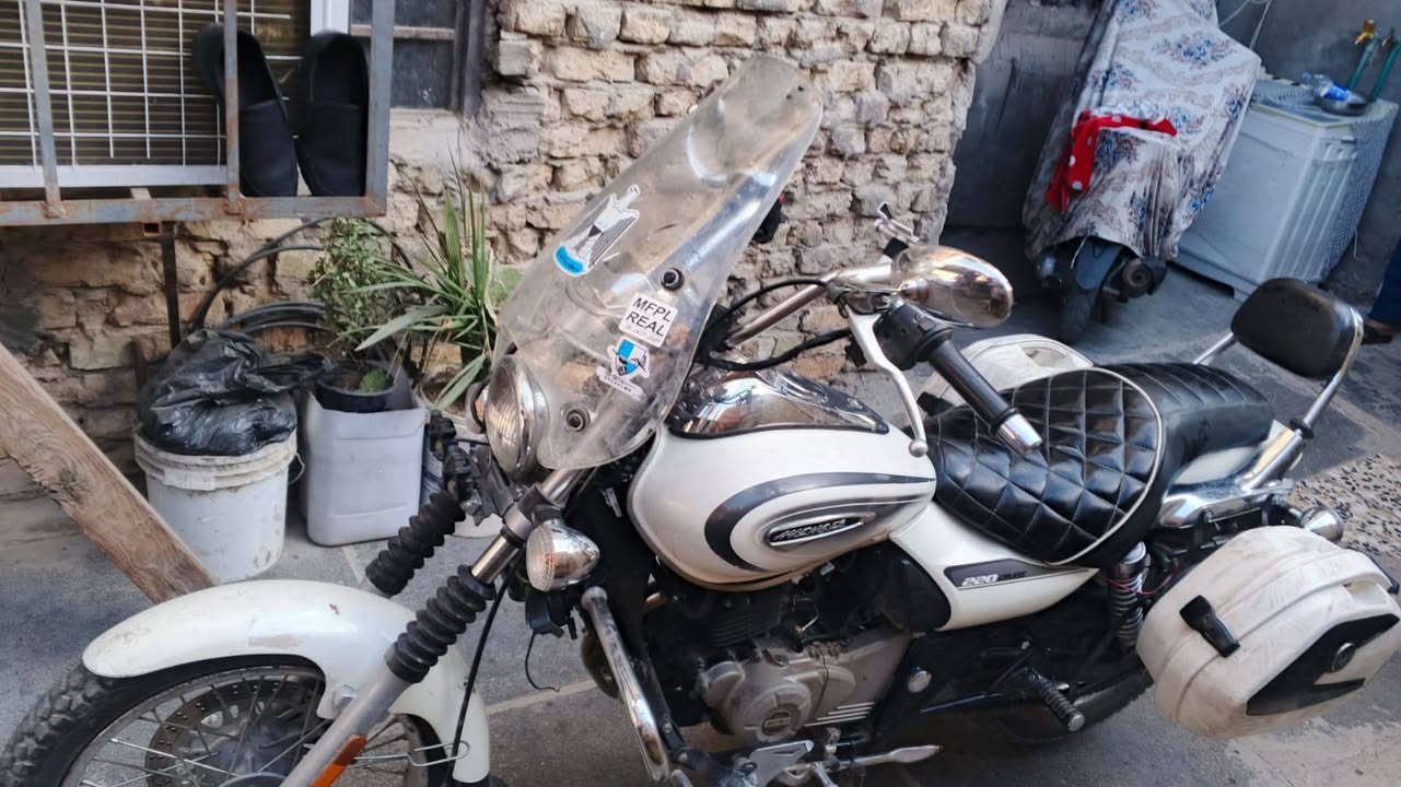 سلام عليكم دراجه متاحة البيع السعر ١٣ ورقه وبيها مجال مكاني بغداد مدينه الصدر
***********
