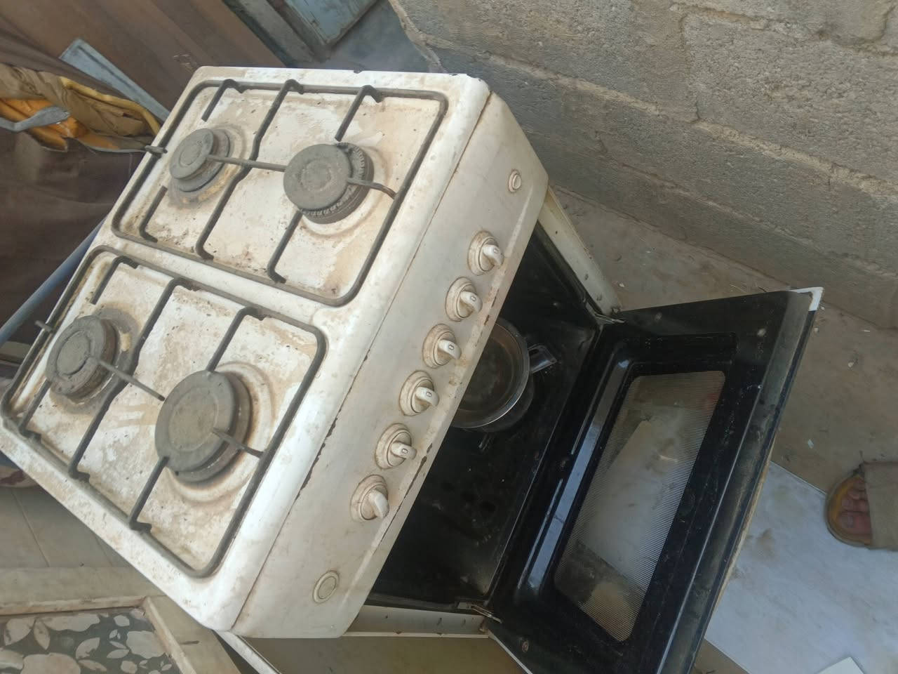 طباخ. متروك بيعه. هيج  علي وضعه. قفل15


**إذا كنت صاحب هذا الإعلان وتريد حذفه لأي سبب، رجاءا أرسل رسالة إلى الدعم الفني**