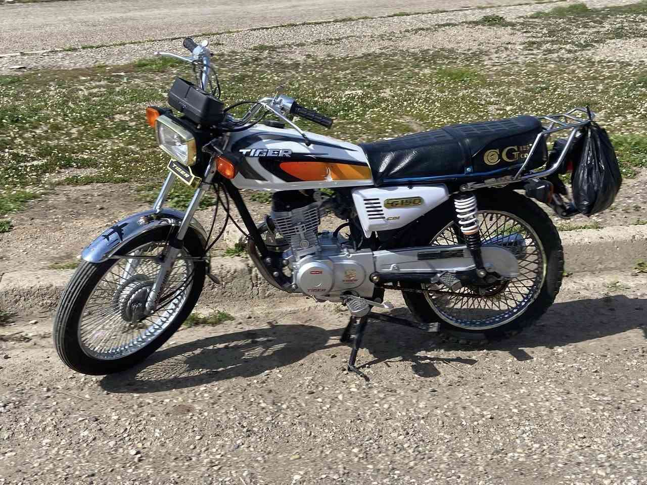 سلام عليكم مأطور نوع تايكر سلامجه  موديل 24 فول شلعه ﭑييـٰہ عيب مابي. بس. شاشا مامربوط  سعر 500  رقمي واتساب ***********
