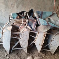 مثل ما واضح بصور سكله وكافة ملحقاته لبيع  ليحب يراسلني خاص  اتصال07860...