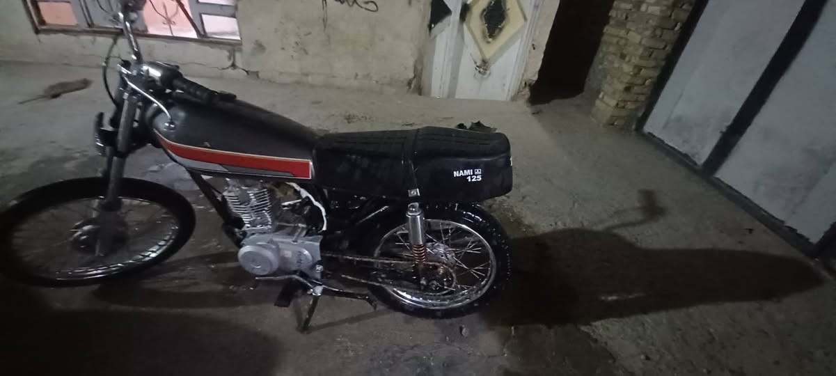 سلام عليكم شباب دراجة 4كير جاهزه من كلشي 350   وبيها مجال


**إذا كنت صاحب هذا الإعلان وتريد حذفه لأي سبب، رجاءا أرسل رسالة إلى الدعم الفني**