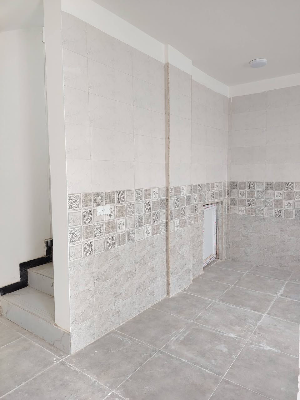 بيت للبيع في مجمع السلام
تطلوعه 115 بي مجال
للمصرف العقاري ٨٠ بدون كفيل
طابق ونص سطح عالي سطح ناصي
استفسار ***********
