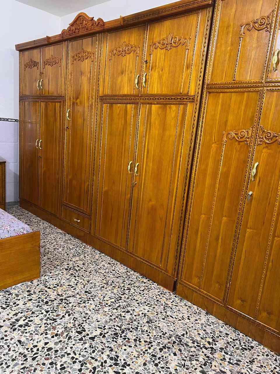 850غرفه خمس ابواب صاج داخل وخارج تفصال اخت جديده مال عرس وزاويه كنتوريه وضهر بلوك مكان بغداد الشعب حي بساتين الاستفسار ع ***********
