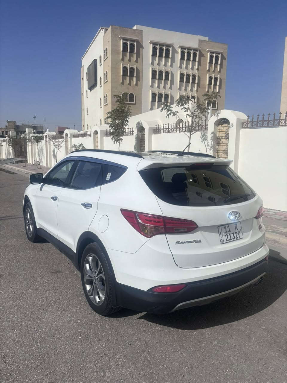 سلام عليكم
سنتافي 

موديل :٢٠١٣

محرك:6سلندر 3.3L

 

كويتي 

موصفات: 

كاميرا خلفيه معه حساسات 

بانوراما 

بصمه 

4X4 فور ويل 

نزول منحدرات 

مانع انزلاق 

ECO وضع اقتصادي 

تدفئه وتبريد بالمقاعد 

تحكم بجميع وضعيات المقاعد كهرباء

خزن ميموري 

مري شفط

اشاير بالمري 

٣قطع تبريد 

سايد بريك دكمه 

سياره بأسمنه تحويل ثاني يوم 

بيه ربع الجوملغ الأمامي فقط 

ومكينه بيه خيط بخار بدون تنقيص 

سعر:١٦٥ بيه مجال 

مكان: كربلاء 

رقم الهاتف:***********
