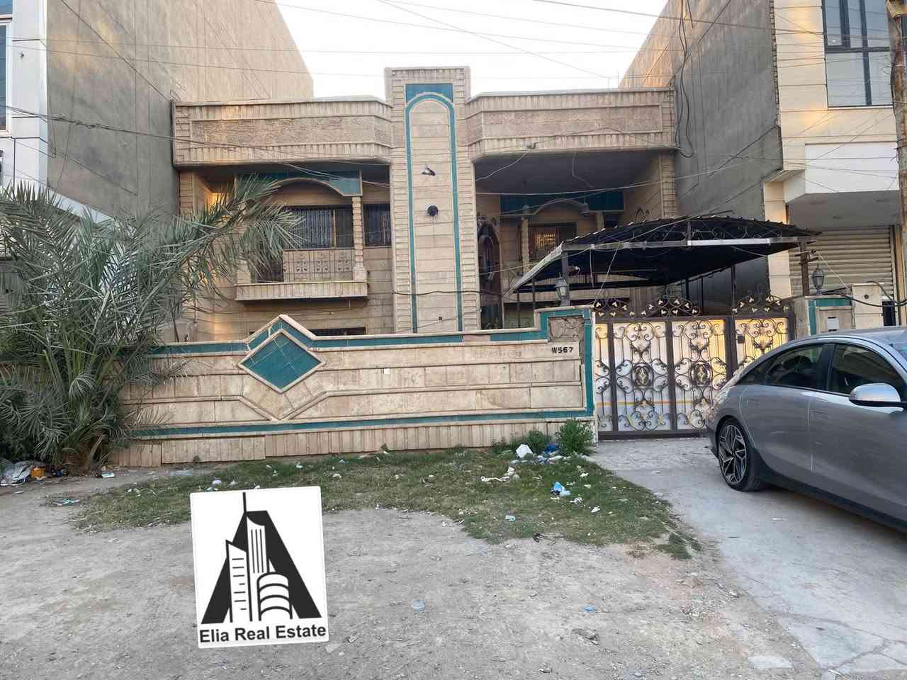 للأيجار في السيدية
دار تجاري مساحه 320 متر 
المحتويات 
كراج وحديقه 
غرف نوم سويت عدد 6 
استقبال ومطبخ حار بارد 
هول حولي
صحيات 4 
رصيف 10 متر وشارع سايدين تجاري بحت 

الموقع : السيدية / دخول الشارع التجاري الضباط / قرب مجمع السفير 
الايجار : 5 مليون وقابل للتفاوض 

يؤجر تجاري گ مقر شركة او معهد تدريسي او مقر سياسي او غيرها من الامور التجاريه الاخرى 

للاستفسار اكثر *********** حمزة 
مكتب ايليا للعقار
