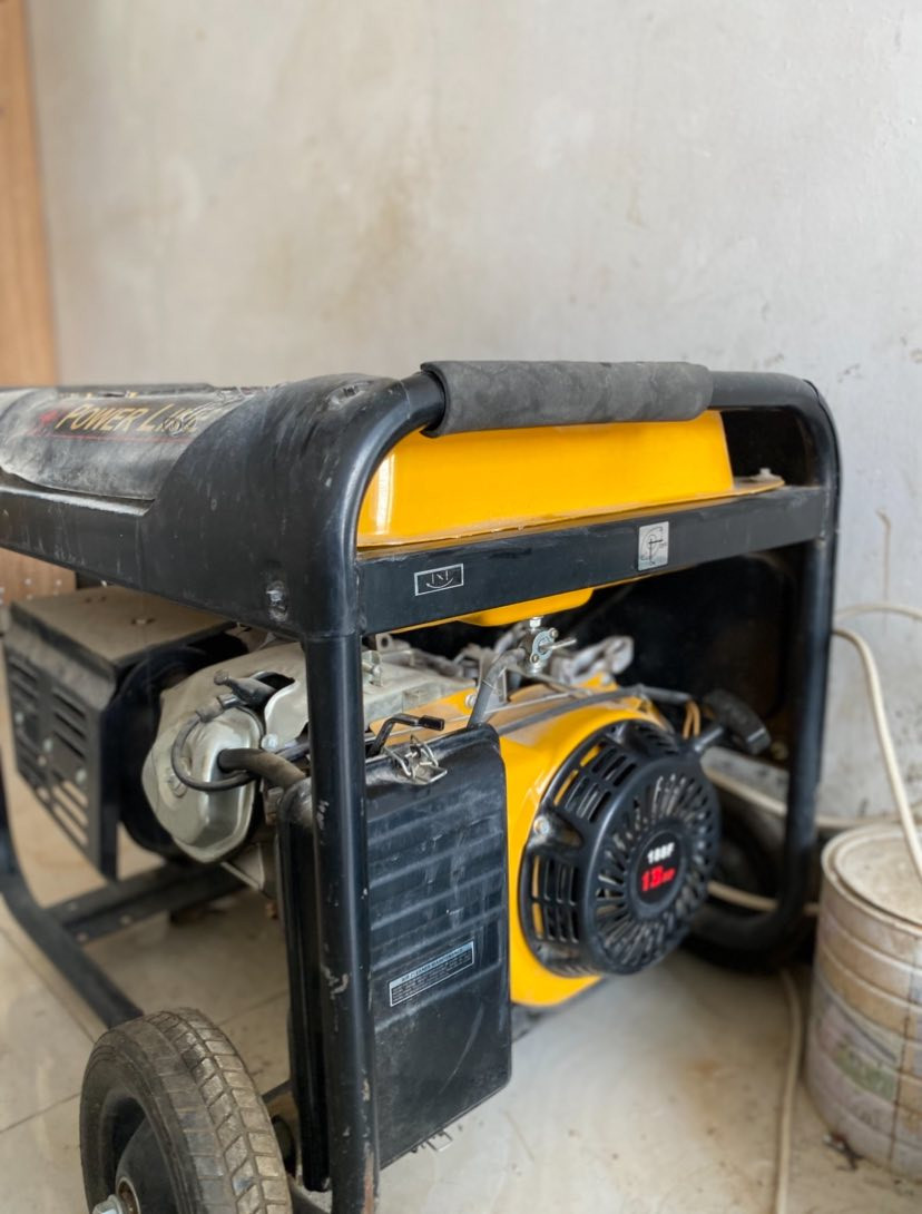 للبيع مولد مستعمل 25 أمبير 18 صافي جديد مستعمل قليل مال بيت شرط الفحص مكفول كامل سعر 300 بي مجال


**إذا كنت صاحب هذا الإعلان وتريد حذفه لأي سبب، رجاءا أرسل رسالة إلى الدعم الفني**