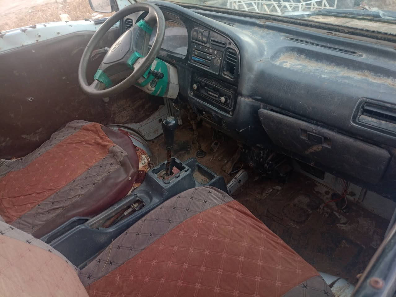 سلام عليكم سيارة للبيع سعر مليون رقم ***********
