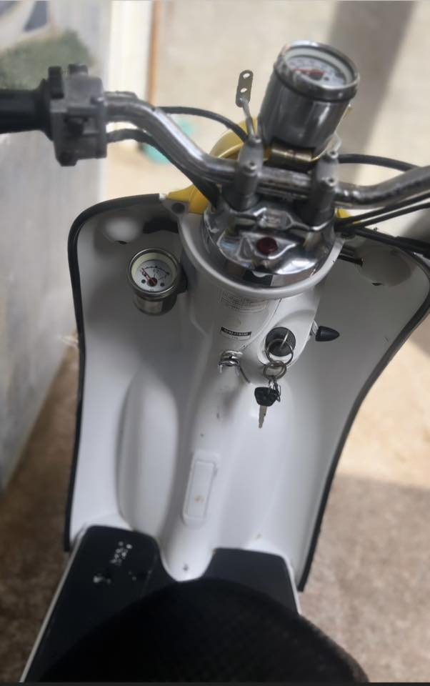 للبيع ليمونيه خطين فحل قفل اكسن لون ليموني كفاله من شخطت الوياله شلعه ومعدل ونعومه دراجه طالعه من معرض الزيتون صارله ٤٠ يوم وصلها موجود وكتلوك يابان موجود بعدهي بدهن الازرك الحاويه دراجه كارتون كفاله برغي مامفتوح شرط الفحص مكاني (ناصريه مركز) الشراي يتصل وعيوني اله ***********
