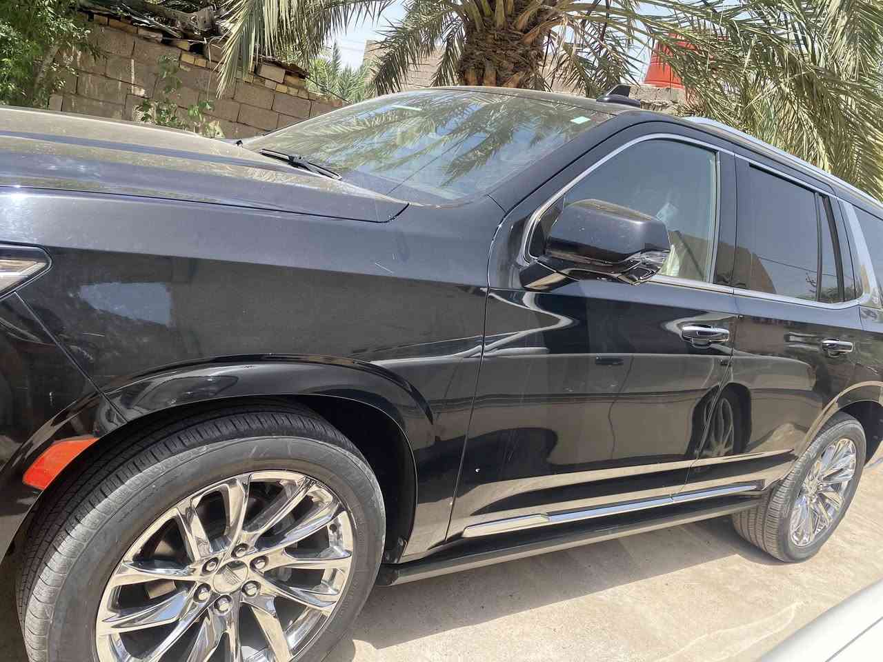 كاديلاك اسكاليد رقم بغداد 2021  فول موصفات فتحة وشاشات رادار كفالة 
العنوان البصرة ***********
