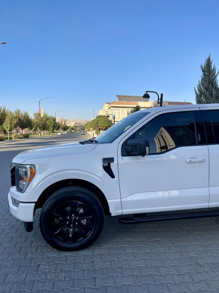 فورد F150 2022 XLT
مكينة 🚀 v6 3.5 turbo  (٤٠٠ حصان)  المرغوبة
سيارة ماشية 60 ميل
قطعة صبغ جاملخ جهة السائق
سيارة بدون ايرباك 
٥ كامرات
حساسات امامية و خلفية
كشنات تدفئة 
دبل اكسل 
رادار امامي و خلفي و مرايات و نقط عمياء
دخول ذكي 
جام مظلل باقي بيه ٦ اشهر
غطاء البودي جديد عليه
خط الشارع و رادار متكيف
كشنات سائق و الراكب كهربائي
تبريد مركزي 
لايتات زينون و اوتو
مودات سبورت و ايكو و نورمال ثلج صخور
شاشة كبيرة 
اوتو هولد
كير طيارة
انارة ٤ جوانب
سيارة كلش نظيف و مبيها برغي نقص جاهزة و كاملة رقم 
سليمانية باسمي
***********
سعر ٣٥٠ و بي مجال
