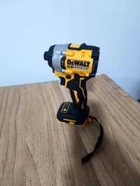 دريل • بدون بطارية • بدون شاحن