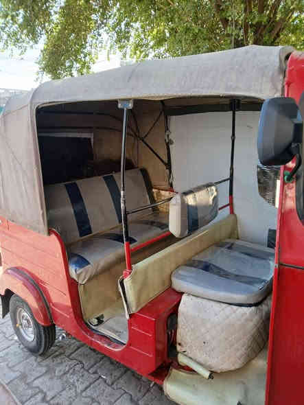 سلام عليكم تكتك لبيع مديل 2018 تكتك خير من الله ترايه يخبل مكفوله مابيه اي شي كبل لشارع وسعره مناسب تحويل ثاني يوم بغداد مدينة الصدر ***********
