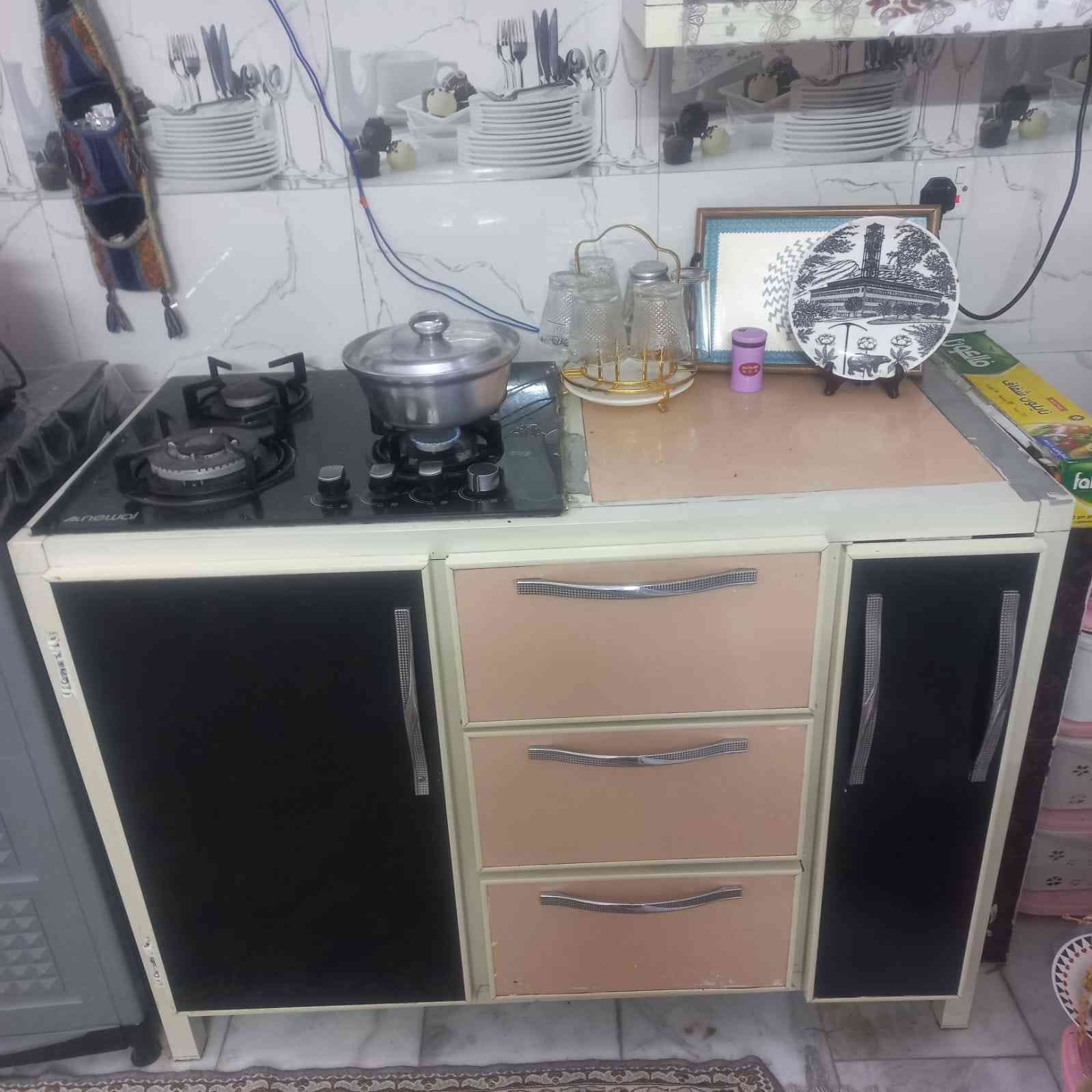 والكاونتر هوه والملحقمتره و٢٠ والكاونتر ابو الطباخ  والملحق مترة ١٣٥ سعر 300 عنوان حريه


**إذا كنت صاحب هذا الإعلان وتريد حذفه لأي سبب، رجاءا أرسل رسالة إلى الدعم الفني**