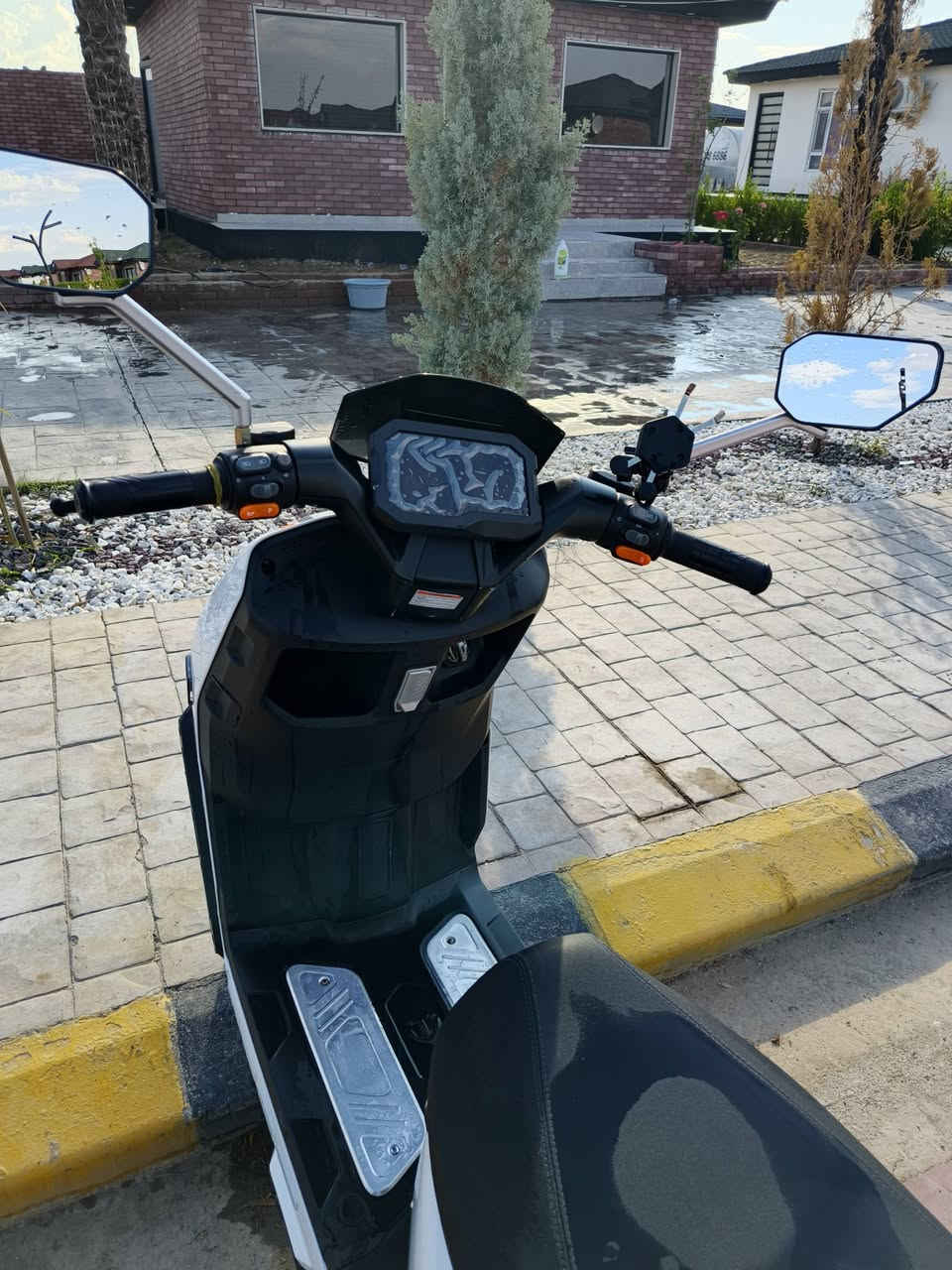 لبيع ماطور ريان 
سعر مليون و 150 بي مجال لطبين 
‏‪***********‬‏
