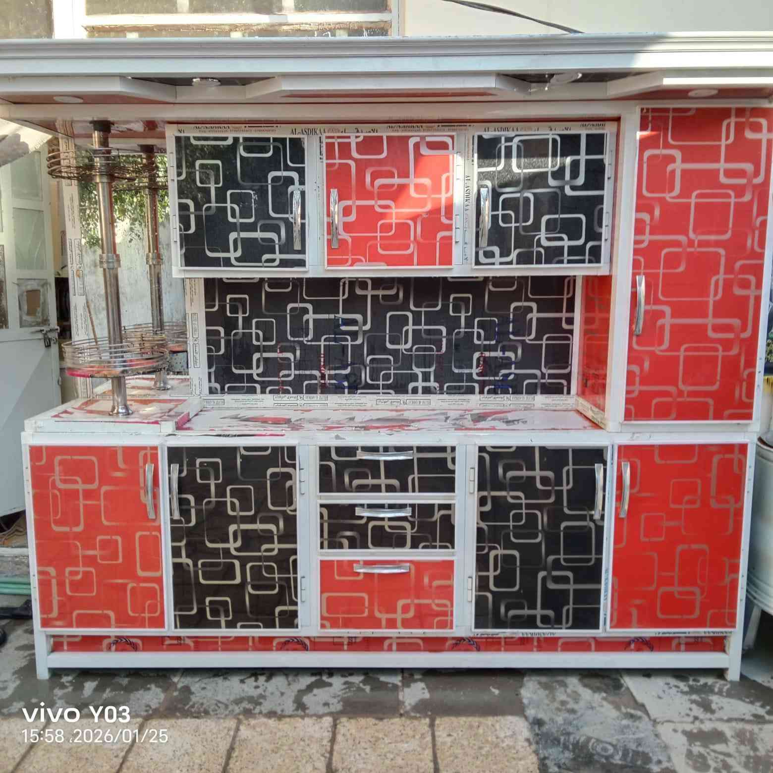 كاونتر نضيف مترين ونص للبيع للتواصل واتساب فقط ***********
