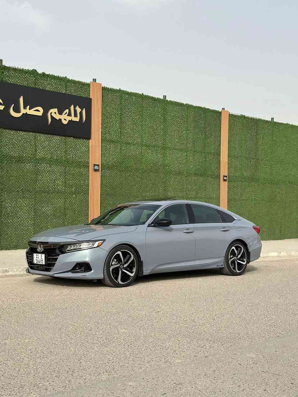 هـونـدا اكـورد ⚡️ بسعر مناسب 
فقط بيع اعتذر من المراوس  
وارد أمريكي 🇺🇸 بـجـم كـبـس 
فول مواصفات 
موديل 2022
محرك   🚀SPORT—2.0-TURBO -🔋🚀 بانزين من القليلات والمميزات بالعراق
🔹 السعر المطلوب — 153 قفل من الاخير  
ماكو اكورد 2.0 تيربو بهاذ السعر 
المواصفات المميزة:
🔹 لون سـمـنـتـي
🔹فتحة سقف 
🔹 شاشة كـار بلاي
🔹 شحن ذاتي
🔹 بصمة ابواب 
🔹 صرف اقتصادي جداً 
🔹 تبريد عالي جداً
🔹 قيادة ذاتية
🔹 كـير دكم بيانو 
🔹 كـير 10 نمر 
🔹 فول تحكم ستيرن + شفتات ستيرن 
🔹 كشنات كهربائية + تدفئة
🔹 رادارات + حساسات بكل الاتجاهات
🔹رادار نقطة عمياء 
🔹 جنطة كهربائية تلقائية
🔹 حساسات إطارات + 12 سماعة HD
🔹 ماسحات أوتو + لايت أوتو
🔹 توقف أوتوماتيكي عند الاقتراب من جسم
🔹كشنات جلد + مخمل  
🔹عداد: 80000 كم فقط
🔹رقم المركبة: بغداد الانكليزي الجديد + هزة جديدة
🔹السيارة بأسمي تحويل مباشر 
🔹الضرر: — بدون شاصي + بدون لغد + ايرباك بردة فقط - صفحة اليمين سطحي 
باب الخلفي نفسها والامامي نفسة والجاملغ الخلفي نفسة والامامي تبديل فقط + مع الصبغ البنيد كلير على مود مطابقة لون 
الصبغ صفحة + بنيد مطابقة لون فقط 
🔹كفالة: كير ومحرك 
🔹 صدر امامي خلفي جديد 
🔹 تخم تاير جديد 

ملاحضة بسيطة بيها طخة صغيرة بالباب الخلفي اليمين نفس جهة الحادث + الصورة موجودة بالمنشور

📱 للتواصل:

***********
🔹 صور الحادث داخل المنشور + 
كل تفاصيل السيارة مذكورة
السعر 153 قفل من الاخير بدون عمله ماكو اكورد 2.0 تيربو بهاذ السعر 
الموقع . بغداد
