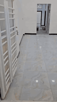 بيت للايجار في حي السلام غرفتين وصالة ومطبخ وصحيات على شارع عام شارع المدارس الحكومي ومدارس العتبة الايجار 500 للاستفسار الاتصال عالرقم 
‭0782 722 9989‬
