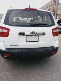 فول السيارة  دفع رباعي فول زراگات اسفل اللايت  مواصفات 2013 صبغ او طخة...