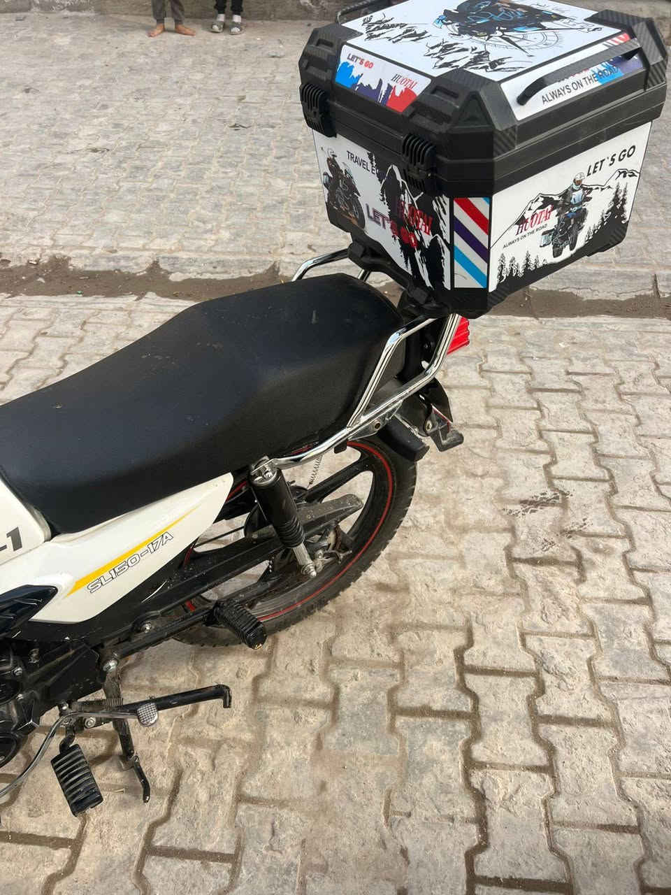 دراجه  للبيع نضيفه كفاله موجوده أوراقها كامله مكاني بغداد الشعله +964 772 260 8566


**إذا كنت صاحب هذا الإعلان وتريد حذفه لأي سبب، رجاءا أرسل رسالة إلى الدعم الفني**