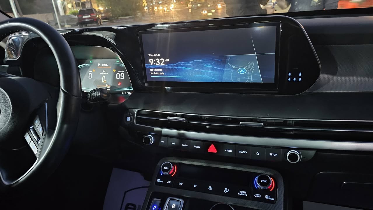 السلام عليكم شباب هونداي بلسايد لمتد موديل ٢٤ بدون رقم  منفيس بسمي. صبغ جاملغ وباب وحافه البنيد. السعر ب٢٢٠ عنوان بغداد جميله. ***********
